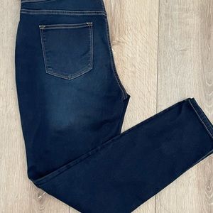 Sonoma skinny regular size 14 pull on stretch jeans EUC